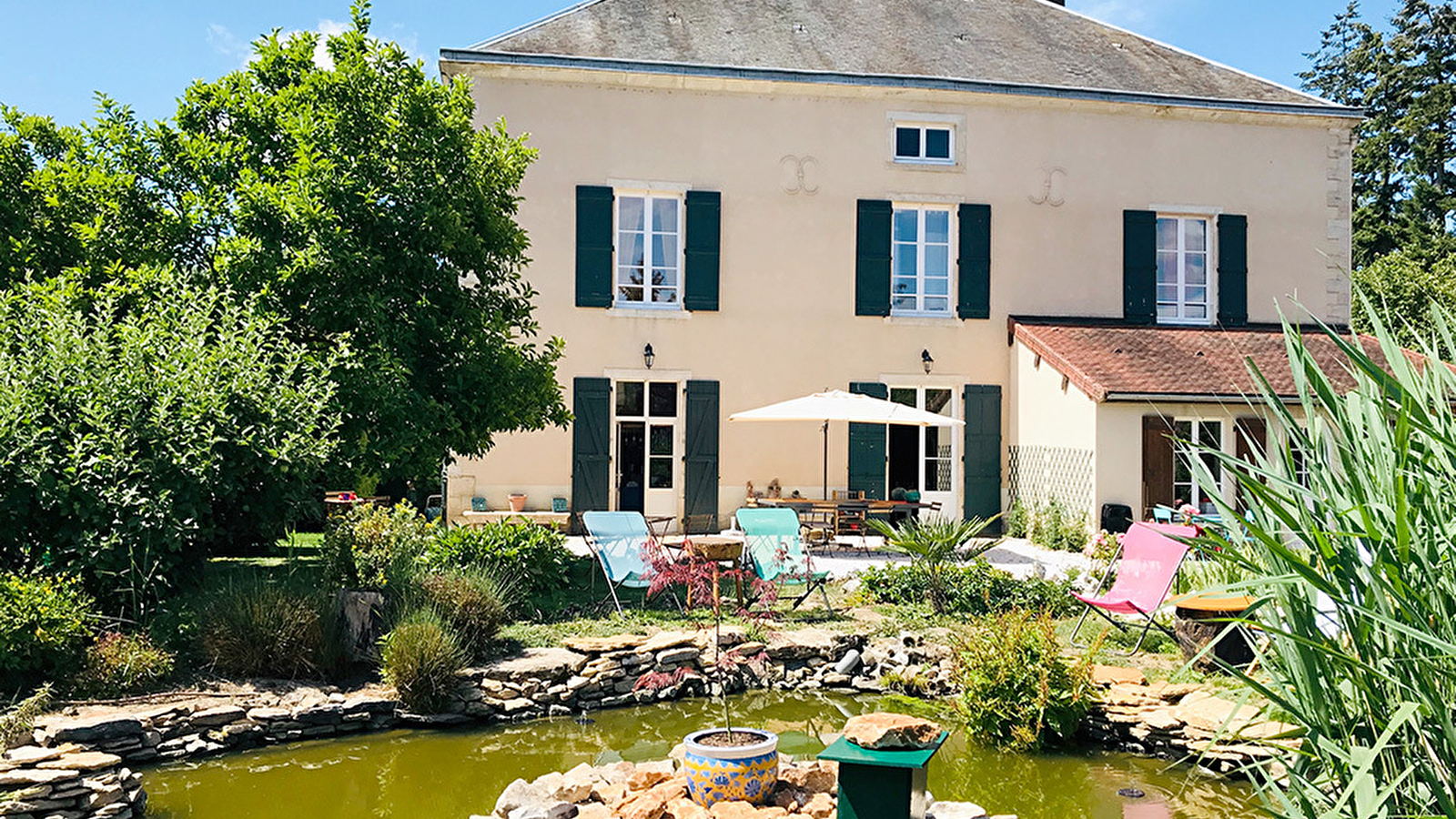 Aux Couleurs de Commarin